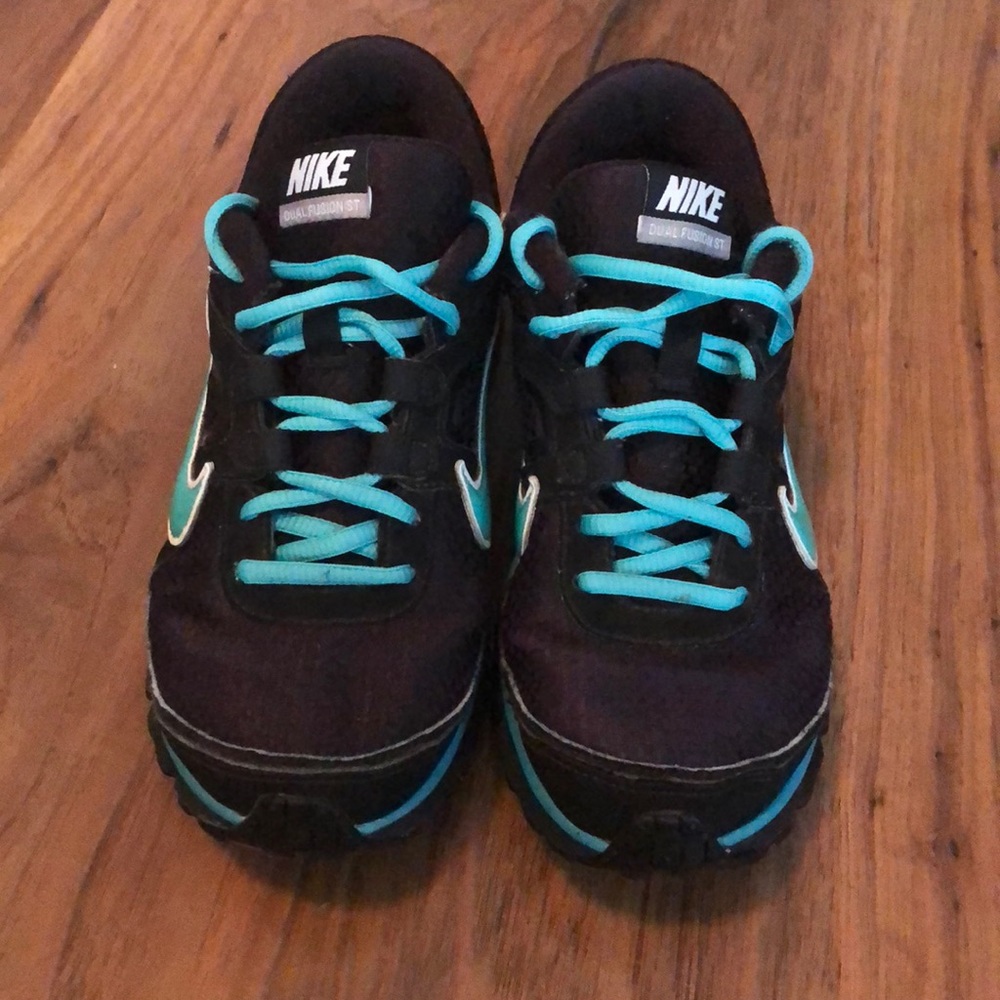 Nike Dual fusion ST